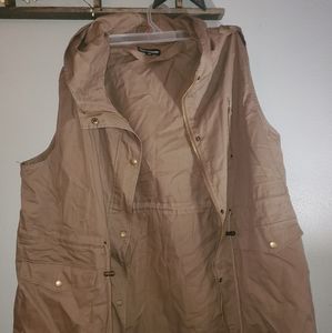 Plus size utility vest